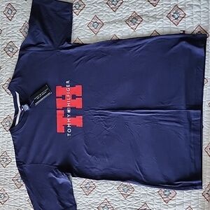 Tommy Hilfiger Men's Navy T-Shirt